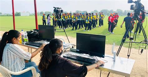 Delhi Li’l Cricket League. India’s No 01 Performance based Cricket League