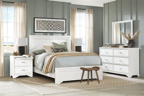 Belcourt 5 Pc White Colors,White King Bedroom Set With Dresser, Mirror ...