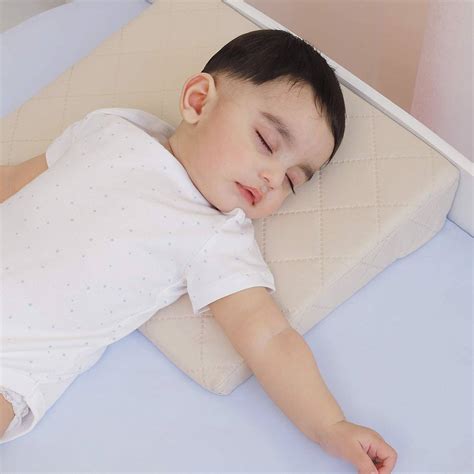 Moon Universal Bassinet Baby Wedge Pillow For Reflux & Colic New-Born ...