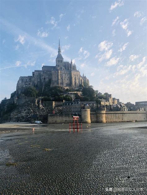 法国城堡：圣米歇尔山（Mont Saint Michel）_米迦勒