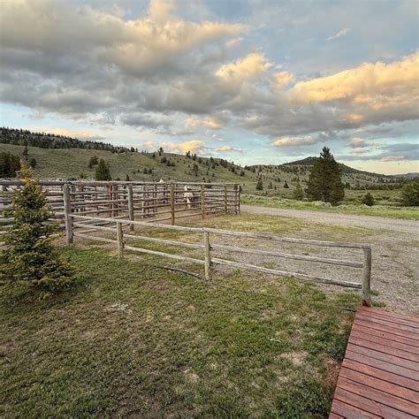 TRIANGLE C RANCH (Dubois, Wyoming) - Ranch Reviews & Photos - Tripadvisor