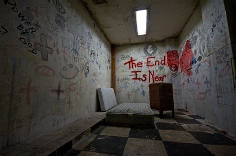 MENTAL ASYLUM – The Escape Room
