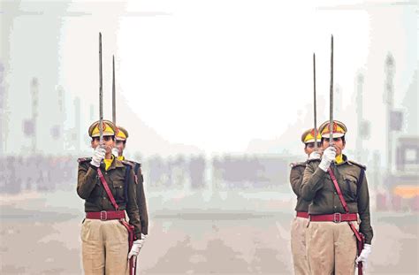 Paralympics stars, top sarpanches among 10,000 special guests to light ...