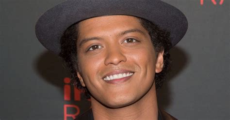 Bruno Mars Talks About Moms Death Changing His Life