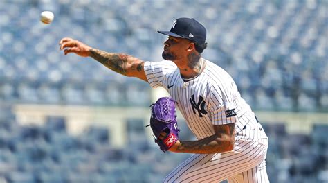 Yankees RHP Luis Gil faces hitters for 1st time since straining his ...