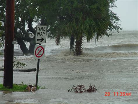 Hurricane Katrina - Pictures: Fairhope, Point Clear
