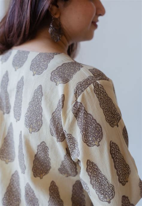 Indian Ethnic Women's Priya Beige Ajrakh Cotton Asymmetrical Kurta ...