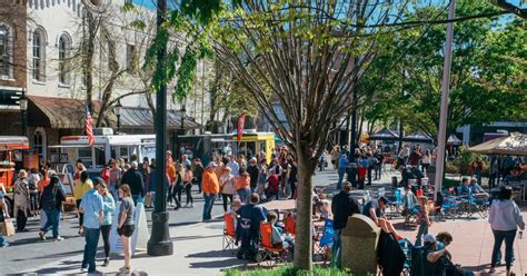 Hot Slaw and Art Yall Festival 2025, Downtown Cleveland, Tennessee, 5 ...