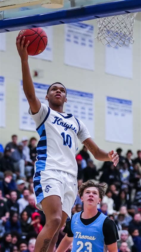 St. Thomas More boys basketball vs. Nicolet at the Rick Majerus Shootout