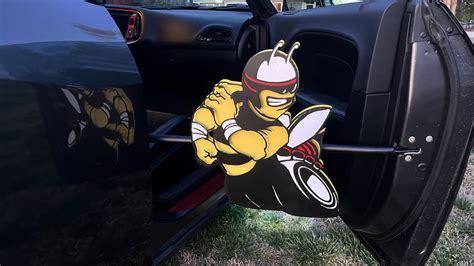 Reasons Why To Buy A Camaro (And Why Not To)