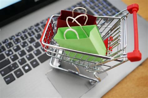 The cheapest music streaming service in the UK - Household Money Saving