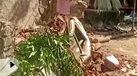 3-Storey Mumbai Building Collapses, Many Cars Trapped Under Rubble
