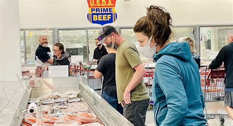 Salmon accounts for 72% of fresh finfish sales in US retail ...