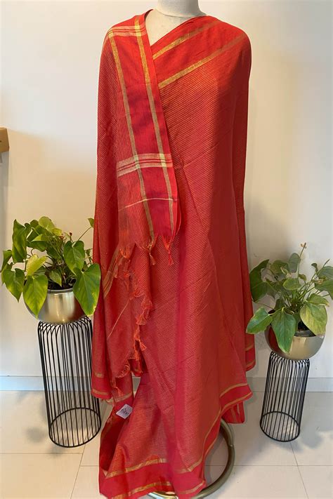 Shades of Red Saree with Golden Border & Checks Pallu