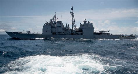 美军巡洋舰在关岛附近发射导弹 击中一艘护卫舰|巡洋舰|美军|美国海军_新浪军事_新浪网