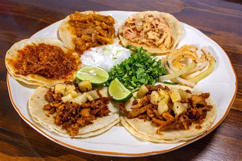 Tacos de Carne asada,Pastor a la Plancha,Buche,Tripitas - Menú - Corona ...