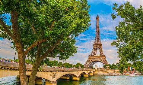 Your ultimate travel guide for a holiday in Paris, France - London ...