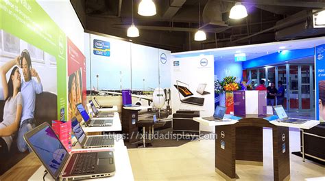 Computer Shop 的图像结果