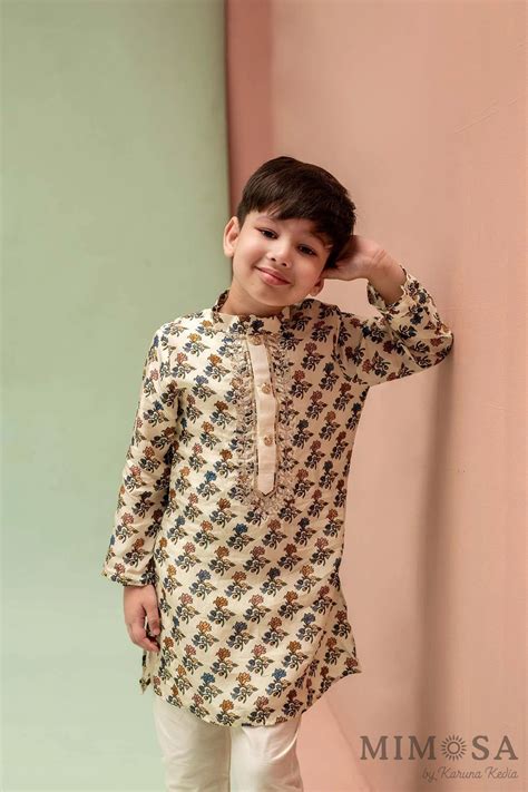 Block Pin, Kurta with Mirror Work and kota border and solid Kulla bott ...