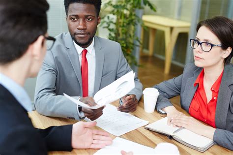 Interview Business Clothes 的图像结果