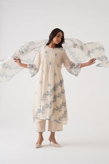 Neel ivory hand block printed pintuck chanderi kurta set (set of 3)