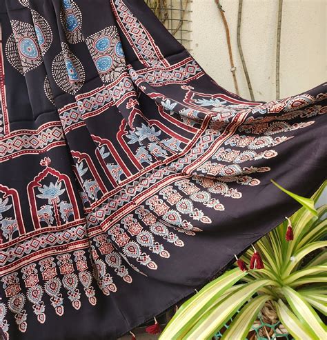 AJRAKH SILK DUPATTA – VIVARANG