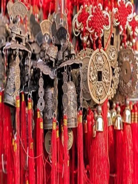 8 Chinese Feng Shui Items For Good Luck