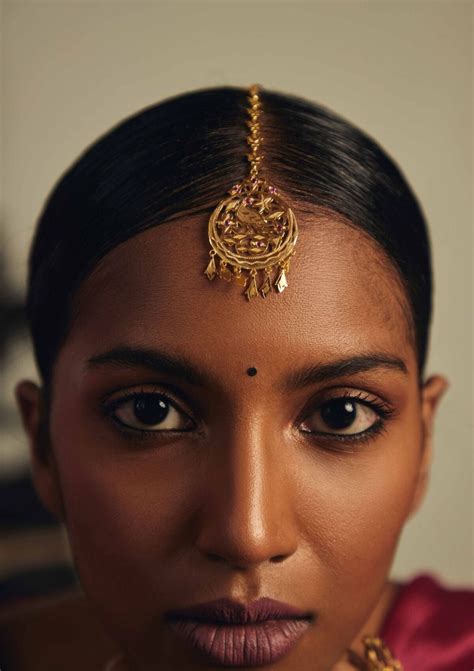 Dania Gold Mangtikka