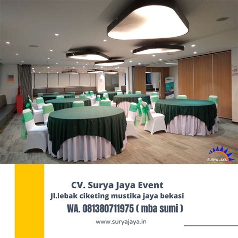 Sewa Meja Bulat Cover Putih Topping Hijau Di Jakarta