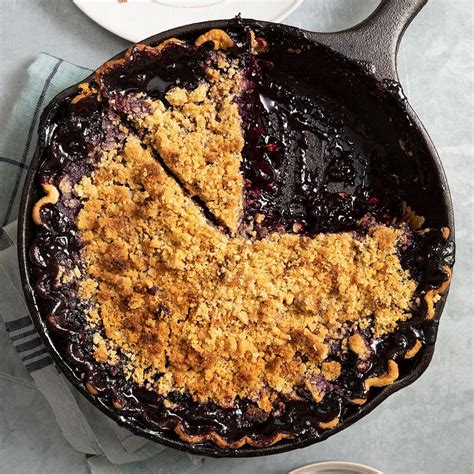 Blueberry Crumble Pie Recipe: How to Make It