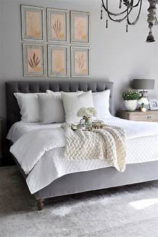 Gray White Bedroom Decor by 30 Tips For Fabulous Fall Decor Decor Gold Designs Gray White Bedroom Decor