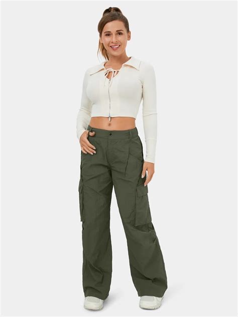 The 16 Best Green Cargo Pants to Buy Right Now