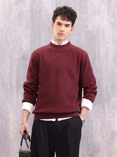 Structured Round Neck Comfort Fit Pullover | Wine – Wrogn