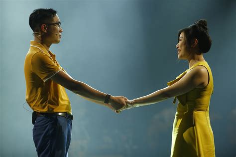 Saying Hello in Vietnamese: A Complete Guide to Greetings and Local ...