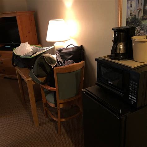 MAGNUSON GRAND PIONEER INN AND SUITES (Escanaba) - Hotel Reviews ...