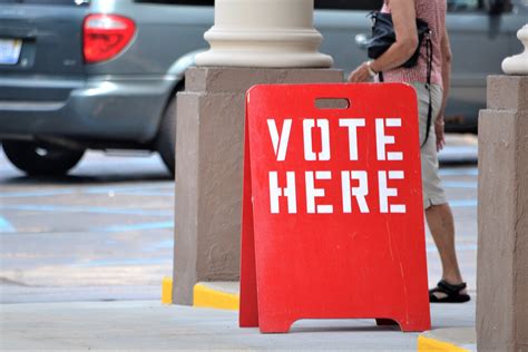 Politics Sign 的图像结果