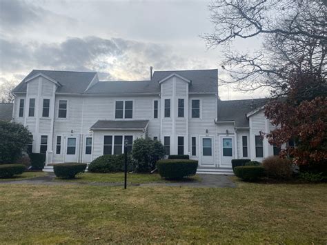 Holly Hill Apartments | Centerville, MA