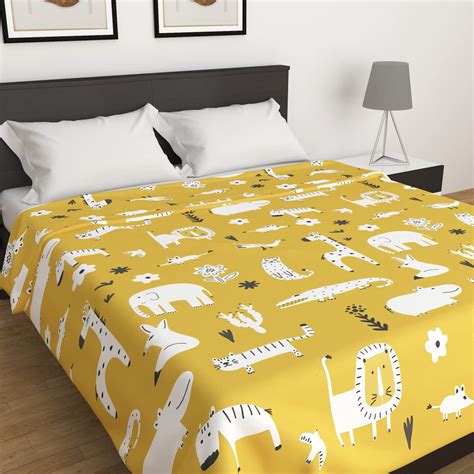 Buy Home Centre Slate Animal - Yellow Printed Double Flannel Blanket ...