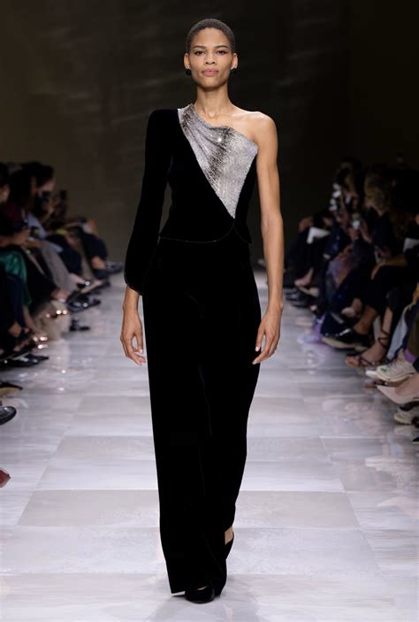 Renée-Zellweger-Chiwetel-Ejiofor-Leo-Woodall-BRIDGET-JONES-MAD-ABOUT ...