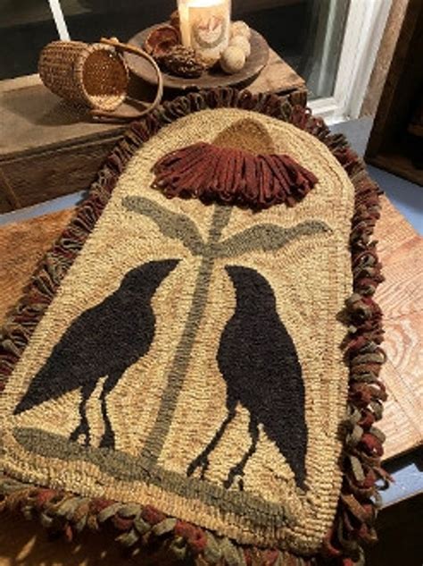 Rug Hooking Patterns 的图像结果