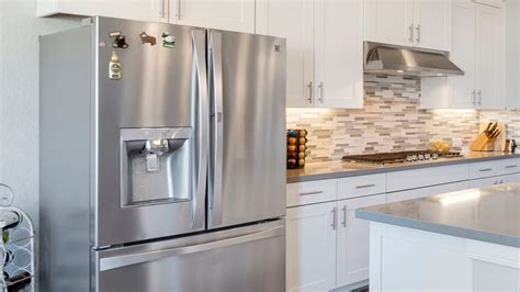 How Long Do Refrigerators Last? (Fridge Lifespan Explained) - Authorized Service