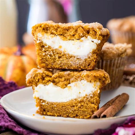 Pumpkin Cheesecake Pie - Sugar Spun Run