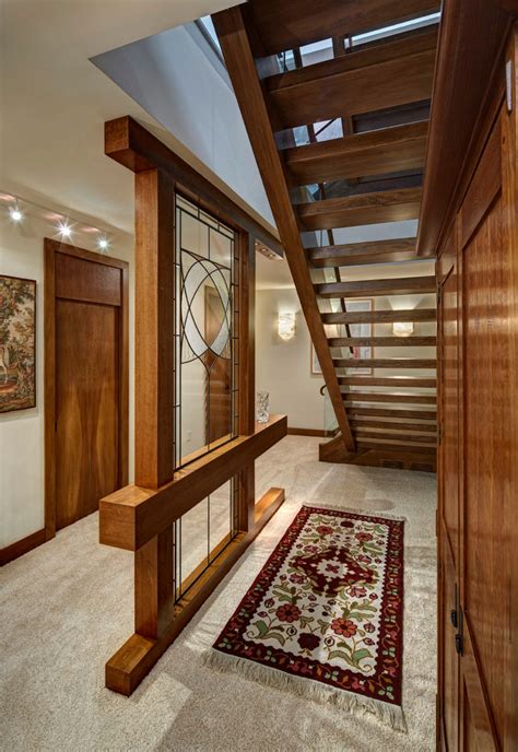 现代风格别墅进门好看实木隔断楼梯装修效果图片 – 设计本装修效果图