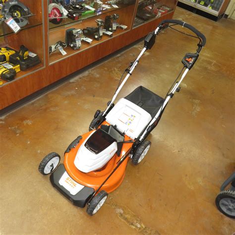 Stihl RMA 510 V Battery-Operated Self-Propelled 21-Inch Brushless Lawn ...