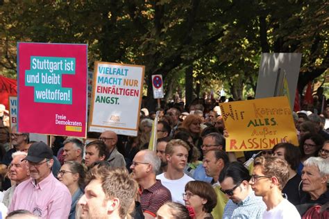 Demo Düsseldorf: Tausende protestierten in Düsseldorf gegen geplantes ...