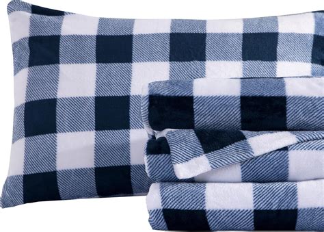 Amazon.com: Elegant Comfort Luxuriously Soft 4-Piece Velvet Plush ...