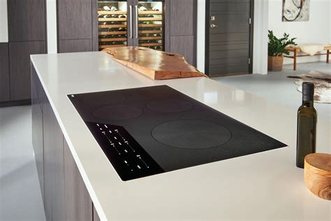 Cooktops - Sub-Zero & Wolf HK