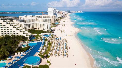 Cabo vs. Cancun: Which One Is Best for Your Next Vacation? | Celebrity ...
