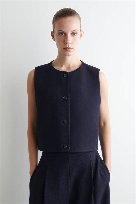 BOILED MERINO WOOL VEST - NAVY | COS