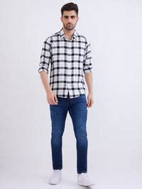 Men White Slim Fit Casual Shirt